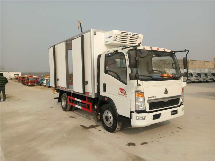重汽豪沃 4.2米冷藏車 重汽豪沃 4.2米冷藏車