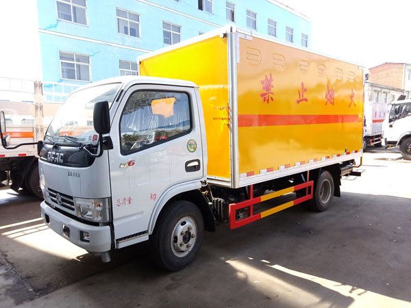東風4米1(藍牌)爆破器材車 東風4米1(藍牌)爆破器材車