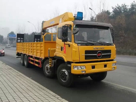 楚風前四后八隨車吊 楚風前四后八隨車吊
