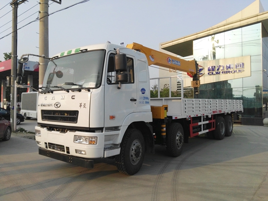 華凌前四后八隨車吊 華凌前四后八隨車吊
