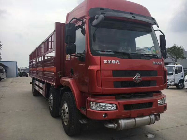 柳汽9.5米(15.3噸)氣瓶車 柳汽9.5米(15.3噸)氣瓶車