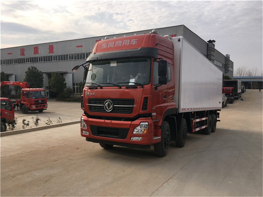 東風天龍前四后八高頂 9.6米冷藏車 東風天龍前四后八高頂 9.6米冷藏車