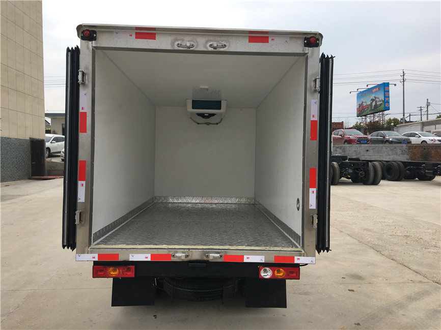 福田馭菱后雙輪 2.9米冷藏車 福田馭菱后雙輪 2.9米冷藏車