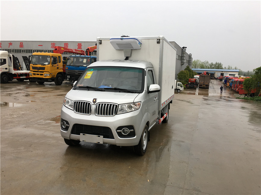 金杯T30 2.85米冷藏車(chē) 金杯T30 2.85米冷藏車(chē)