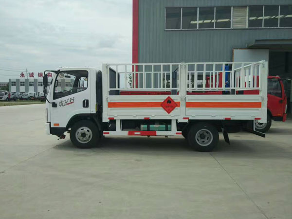 解放4.1米(藍(lán)牌)氣瓶車 解放4.1米(藍(lán)牌)氣瓶車
