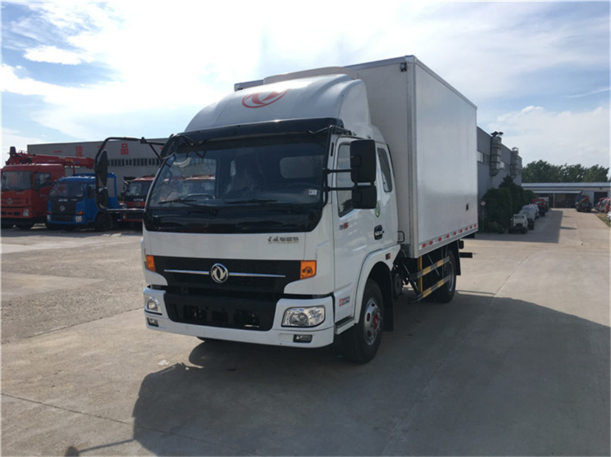 東風凱普特排半 3.7米冷藏車 東風凱普特排半 3.7米冷藏車