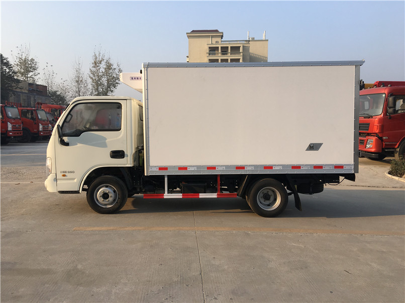 躍進小福星S50 3.26米冷藏車 躍進小福星S50 3.26米冷藏車