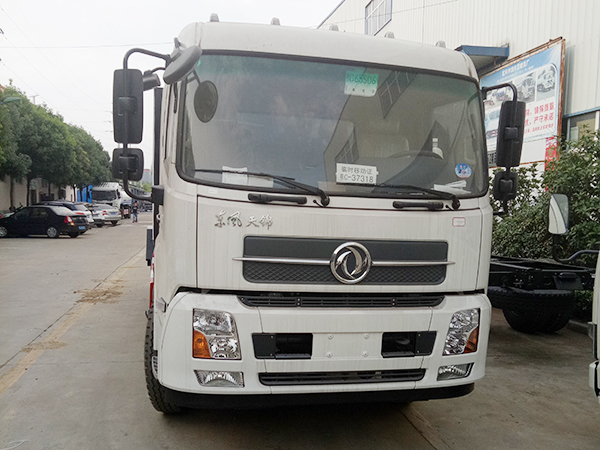 東風天錦12方壓縮垃圾車 東風天錦12方壓縮垃圾車