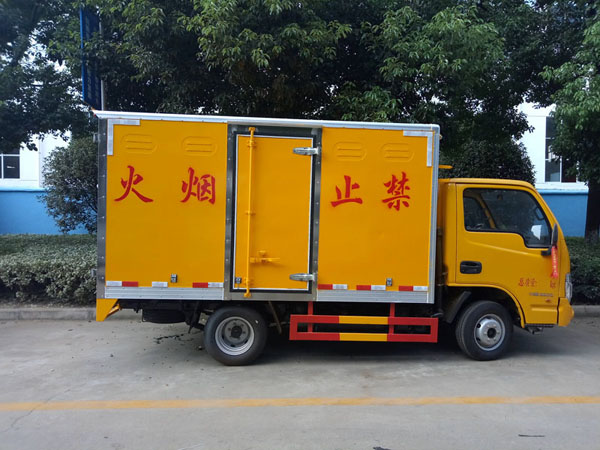 躍進3.3米柴油(藍牌)氣體廂式車 躍進3.3米柴油(藍牌)氣體廂式車