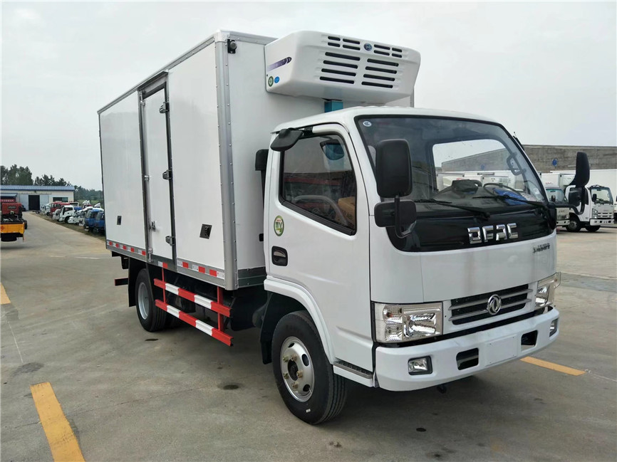 東風(fēng)多利卡 4.2米冷藏車 東風(fēng)多利卡 4.2米冷藏車