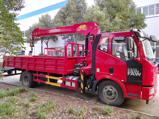 解放J6單橋隨車(chē)吊 解放J6單橋隨車(chē)吊
