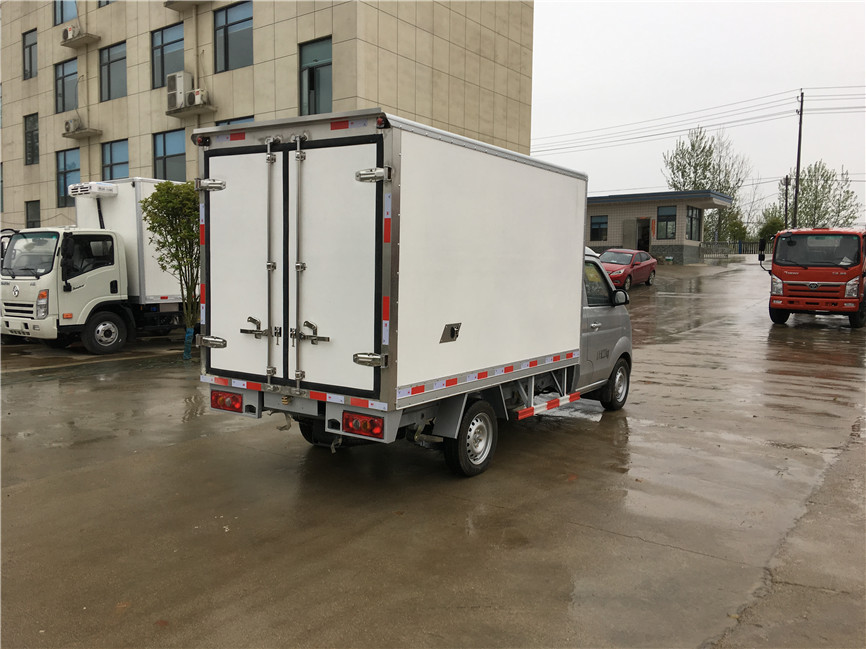 金杯T30 2.85米冷藏車(chē) 金杯T30 2.85米冷藏車(chē)