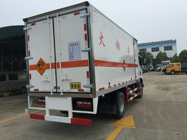 陜汽5米1(3.3噸)爆破器材車 陜汽5米1(3.3噸)爆破器材車