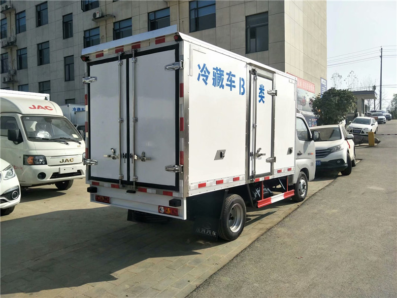 福田時代TM1后雙輪 3.1米冷藏車 福田時代TM1后雙輪 3.1米冷藏車