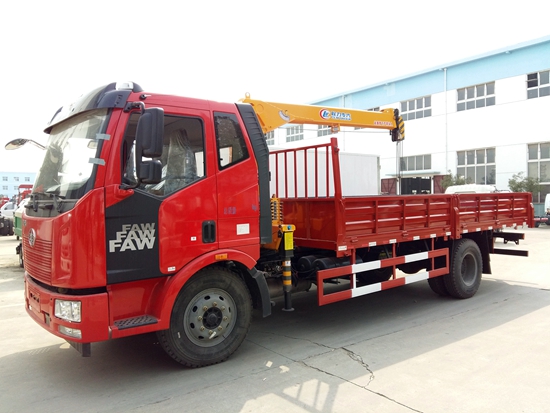 解放J6單橋隨車(chē)吊 解放J6單橋隨車(chē)吊