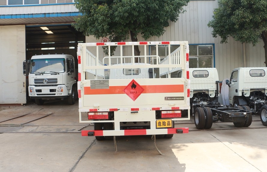 多利卡4.1米(藍牌)氣瓶車 多利卡4.1米(藍牌)氣瓶車