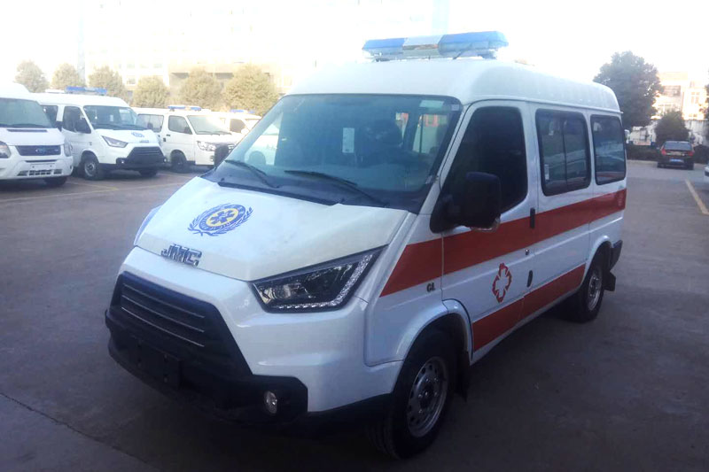 特順短軸柴油救護車  特順短軸柴油救護車