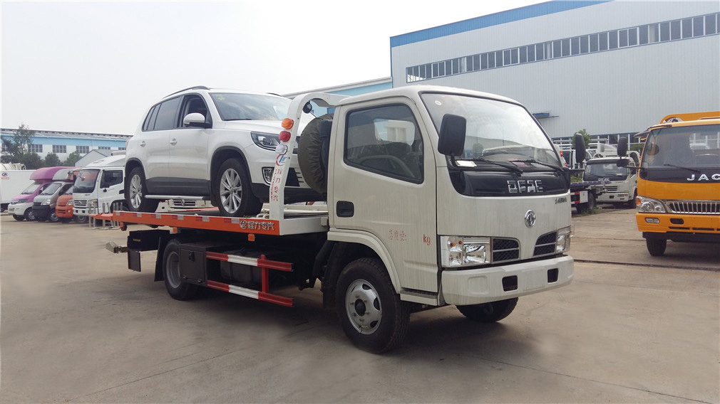東風多利卡藍牌一拖二清障車 東風多利卡藍牌一拖二清障車