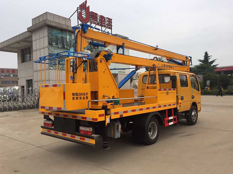 東風(fēng)雙排16米高空作業(yè)車(chē) 東風(fēng)雙排16米高空作業(yè)車(chē)