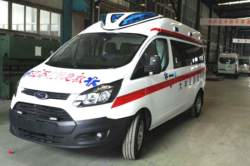 新全順中軸柴油救護車  新全順中軸柴油救護車