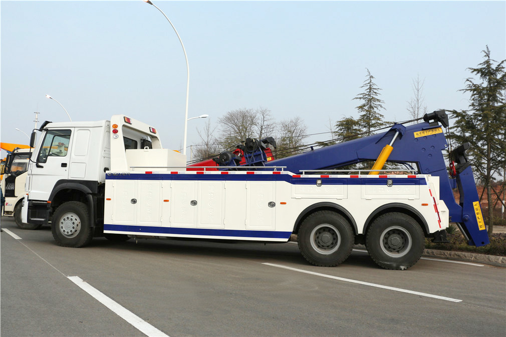 重汽后八輪一拖一清障車 重汽后八輪一拖一清障車