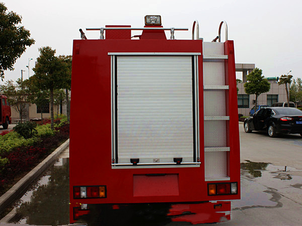 五十鈴(600P)2.5噸水罐消防車 五十鈴(600P)2.5噸水罐消防車