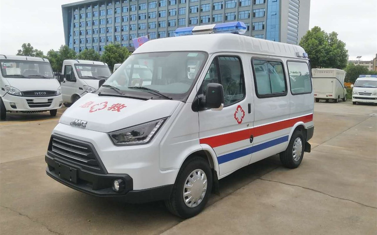 特順短軸汽油救護車 特順短軸汽油救護車