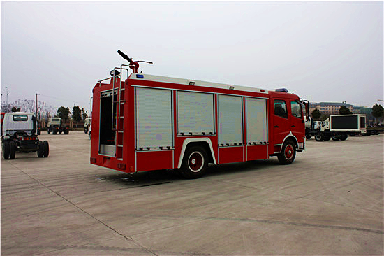 6噸天錦水罐消防車(內藏灌) 6噸天錦水罐消防車(內藏灌)