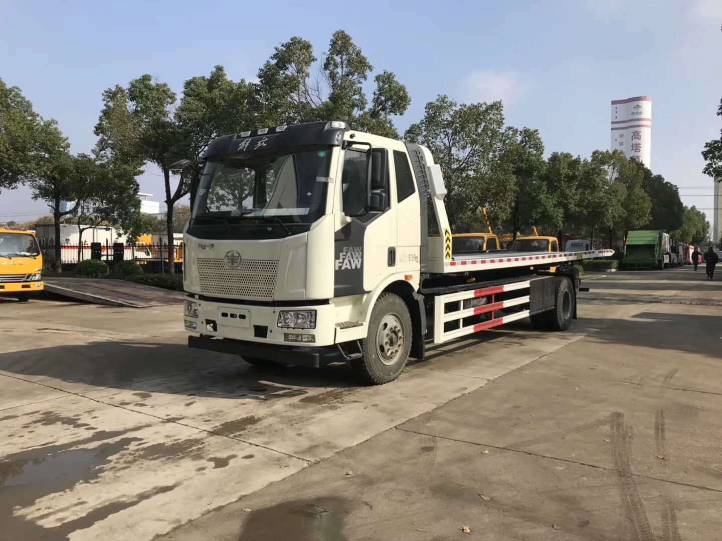 解放J6重型清障車(5800軸距) 解放J6重型清障車(5800軸距)