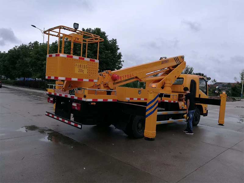 江鈴18米高空作業(yè)車 江鈴18米高空作業(yè)車