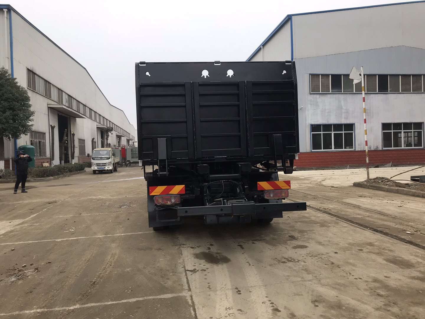 東風天錦一拖二清障異型(報廢車廠專用) 東風天錦一拖二清障異型(報廢車廠專用)