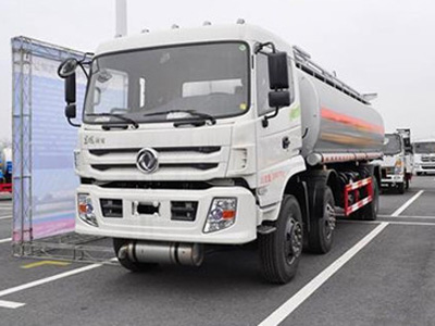 東風特商三軸20噸油罐車  東風特商三軸20噸油罐車