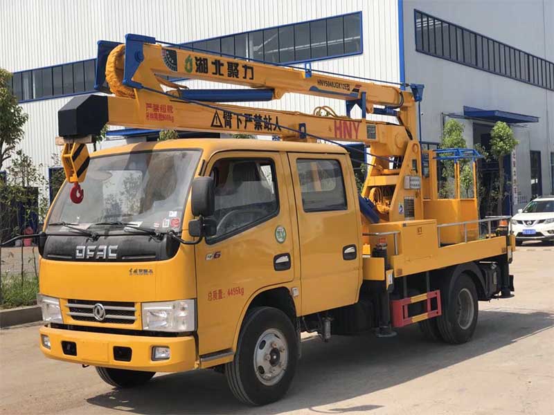 東風雙排12米藍牌高空作業(yè)車 東風雙排12米藍牌高空作業(yè)車
