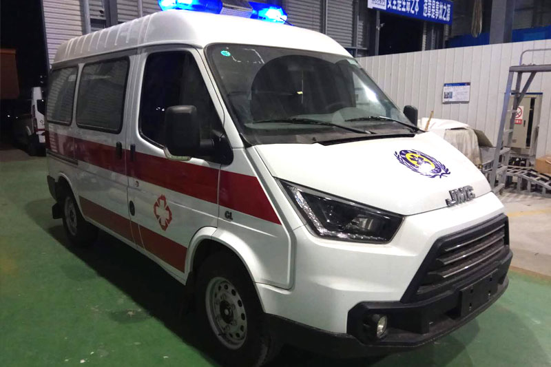 特順短軸柴油救護車  特順短軸柴油救護車