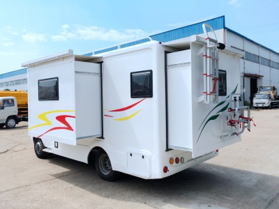 依維柯寶迪C型房車(雙拓展倉) 依維柯寶迪C型房車(雙拓展倉)