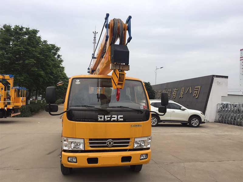 東風(fēng)雙排16米高空作業(yè)車(chē) 東風(fēng)雙排16米高空作業(yè)車(chē)