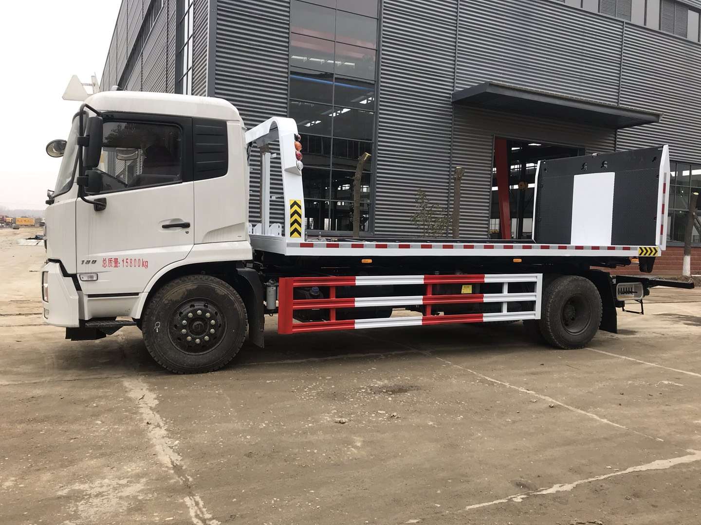 東風天錦一拖二清障異型(報廢車廠專用) 東風天錦一拖二清障異型(報廢車廠專用)