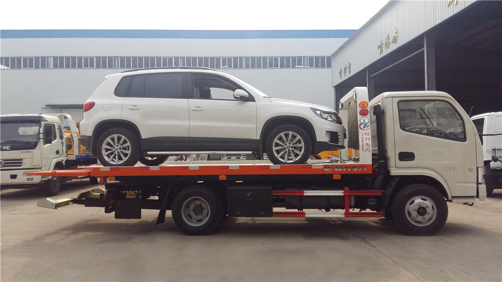 東風多利卡藍牌一拖二清障車 東風多利卡藍牌一拖二清障車