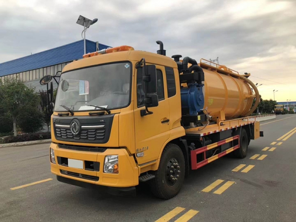 東風(fēng)天錦清洗吸污車(chē)15方(帶副發(fā)) 國(guó)六 東風(fēng)天錦清洗吸污車(chē)15方(帶副發(fā)) 國(guó)六
