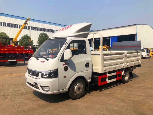 東風途逸國六桶裝垃圾運輸車 東風途逸國六桶裝垃圾運輸車