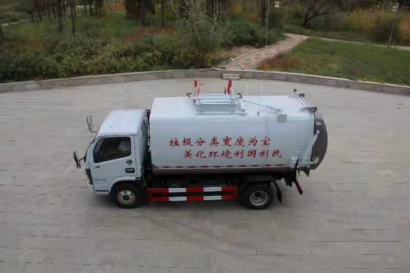 藍(lán)牌10立方掛桶垃圾車 藍(lán)牌10立方掛桶垃圾車